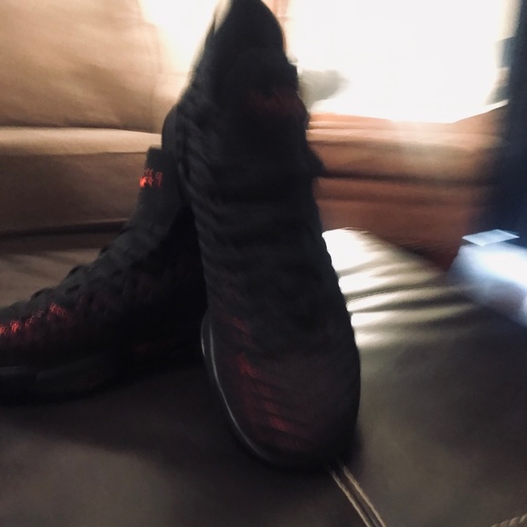 Men size 12 - Picture 2 of 7